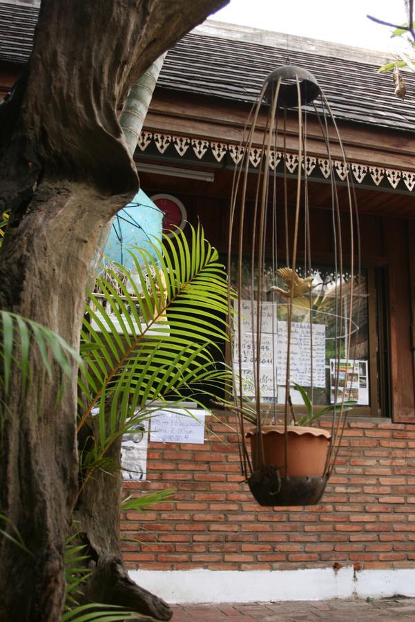 Mano Temple House Hotell Luang Prabang Exteriör bild