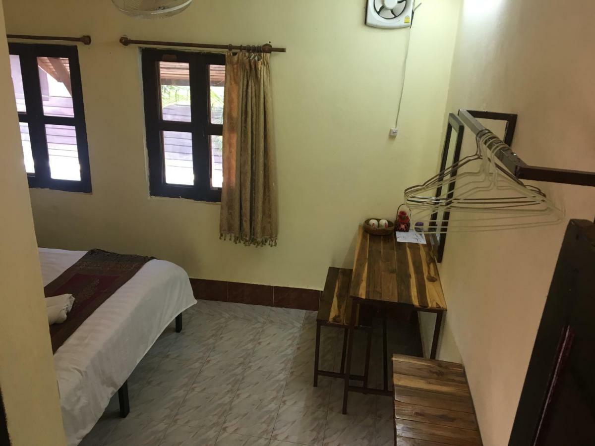 Mano Temple House Hotell Luang Prabang Exteriör bild
