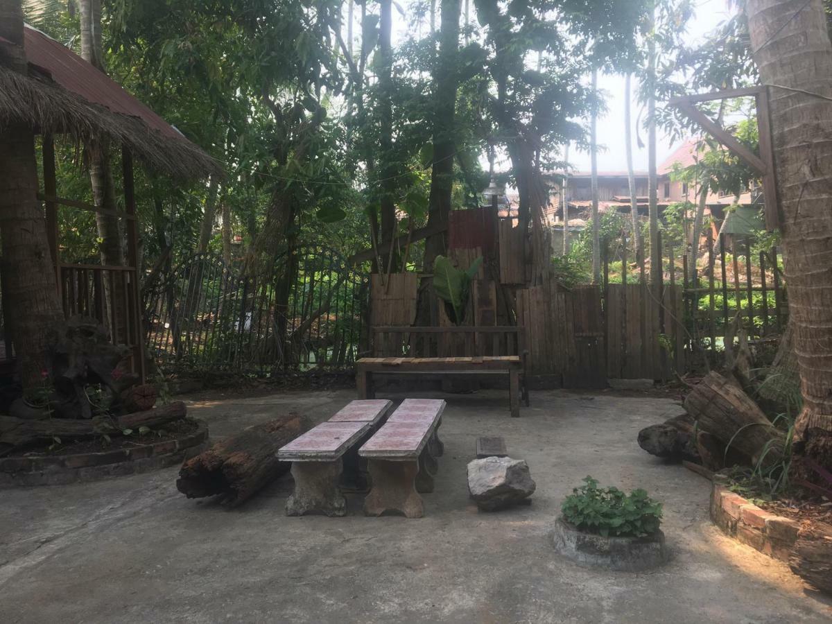 Mano Temple House Hotell Luang Prabang Exteriör bild
